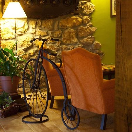 Posada Caborredondo ซันติยานาเดลมาร์ ภายนอก รูปภาพ