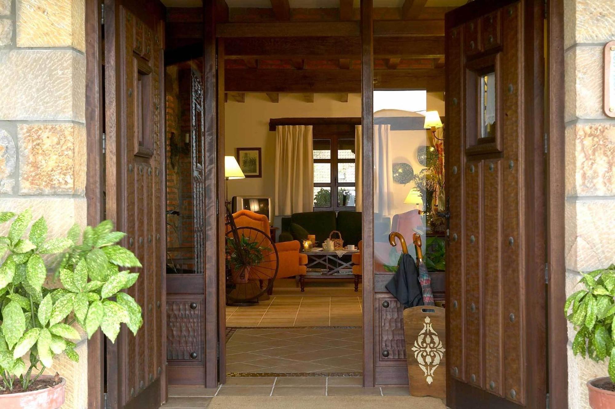 Posada Caborredondo ซันติยานาเดลมาร์ ภายนอก รูปภาพ