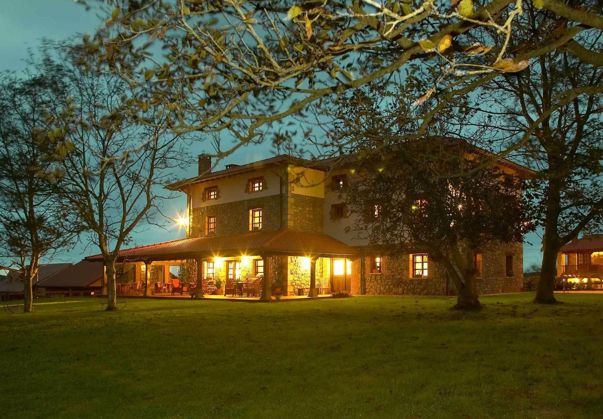 Posada Caborredondo ซันติยานาเดลมาร์ ภายนอก รูปภาพ