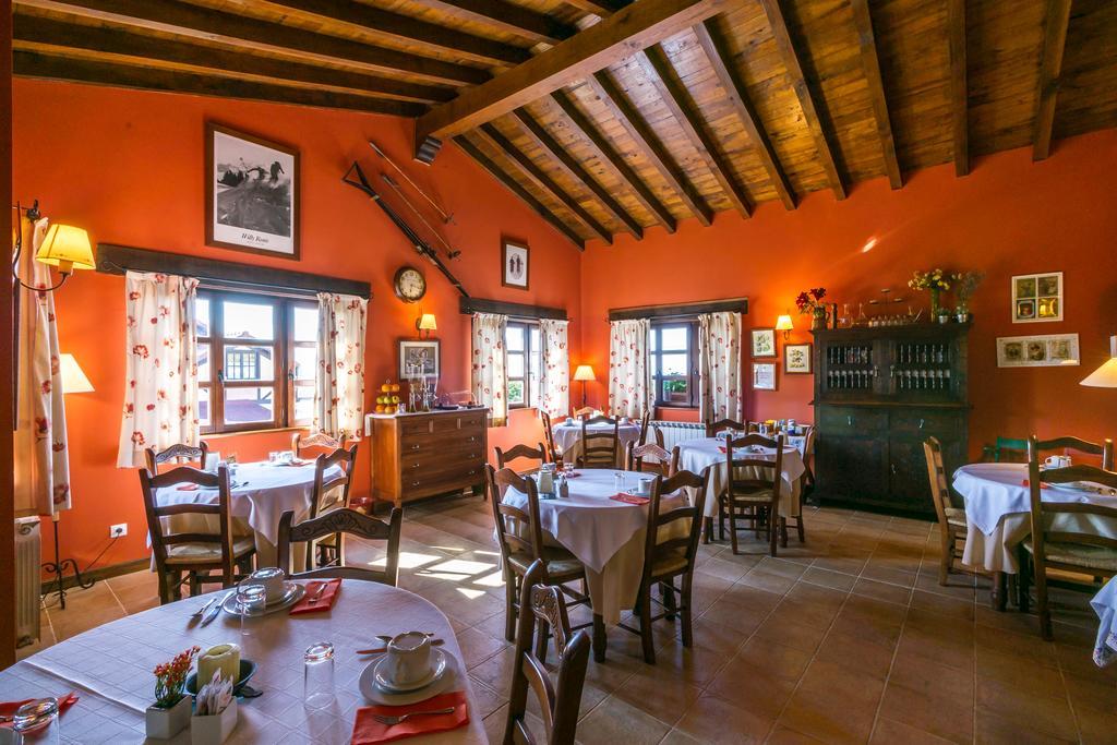 Posada Caborredondo ซันติยานาเดลมาร์ ภายนอก รูปภาพ